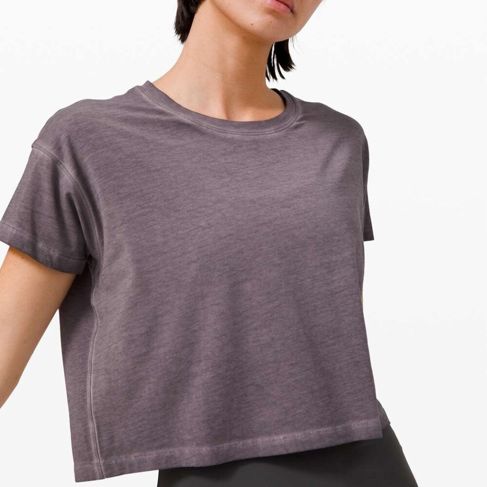 Lululemon Cates Tee *Fade Washed Lunar Rock Size 4